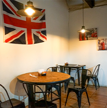 Interior del bar Londres